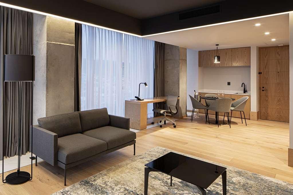 Hotel Galeria Plaza Monterrey Exterior foto Interior of a typical apartment