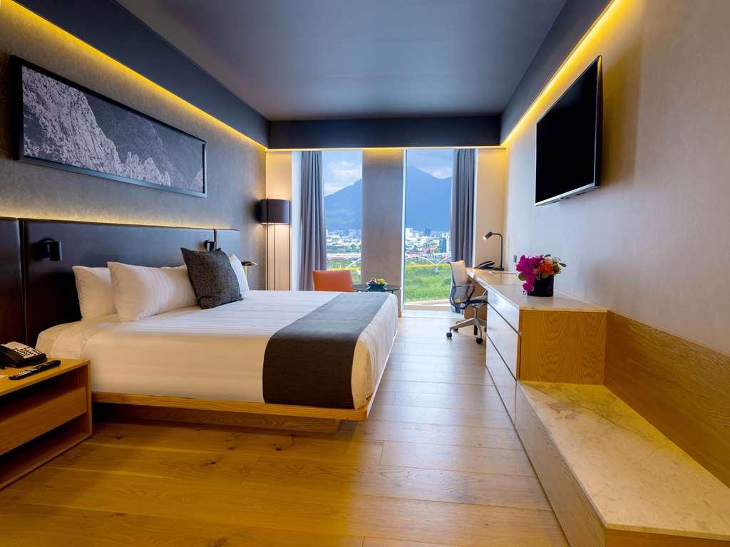 Hotel Galeria Plaza Monterrey Habitación foto A room at the hotel